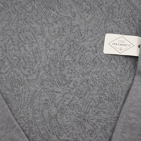 St. John's Bay Heather Grey Sweatshirt - Picture 7 of 9